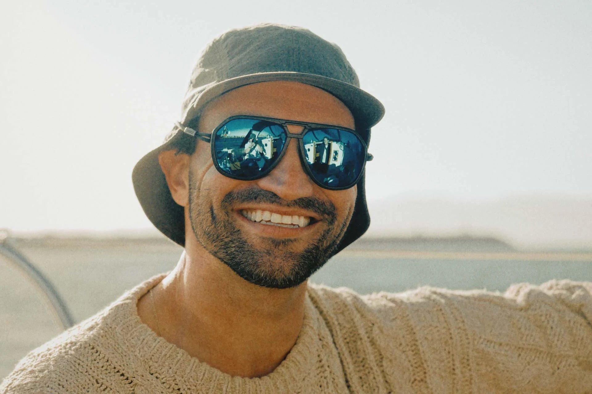 Ombraz Classics / Charcoal / Polarized Grey with Blue Mirror Lens