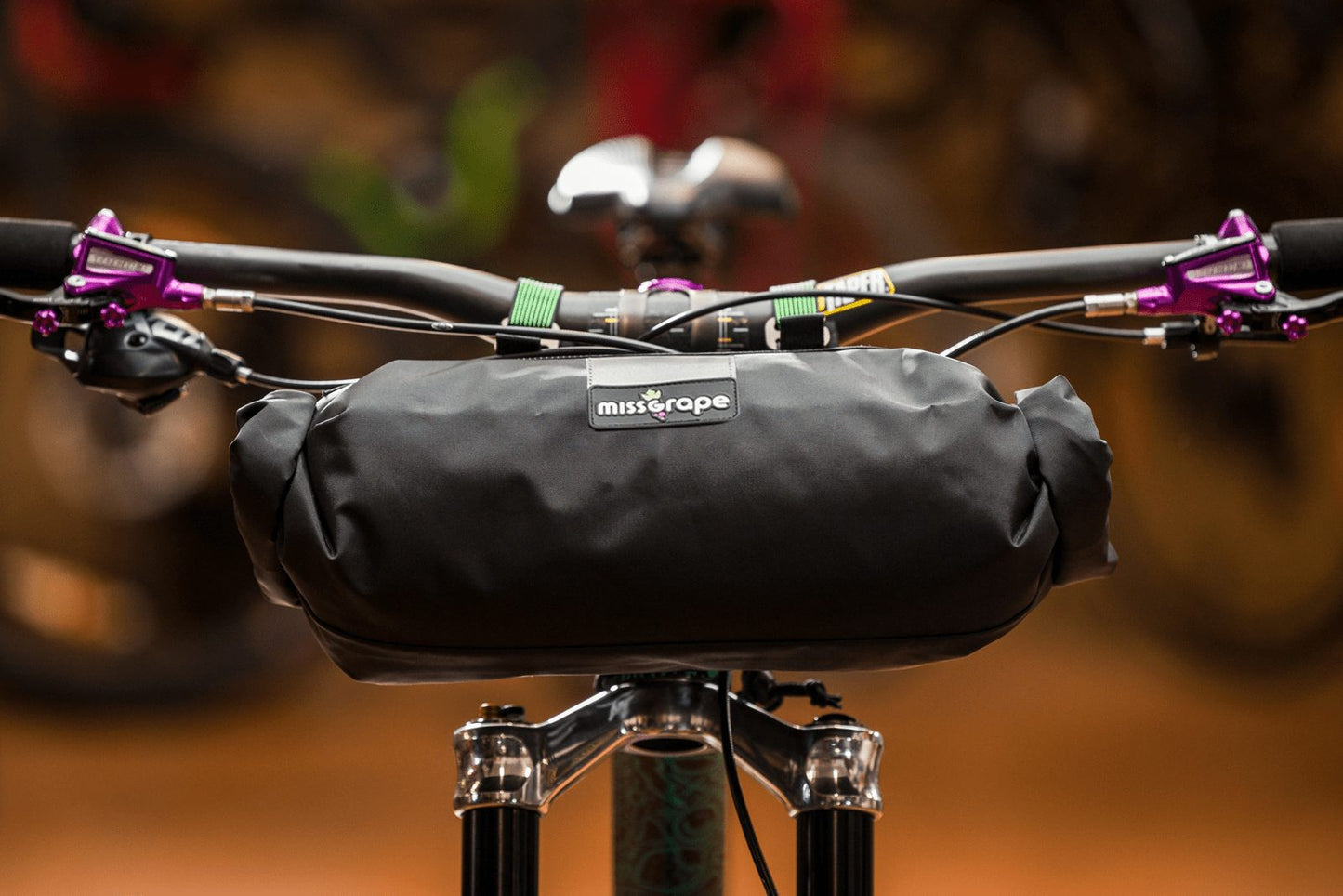 Miss Grape Tendril 4.10 Waterproof Handlebar Bag