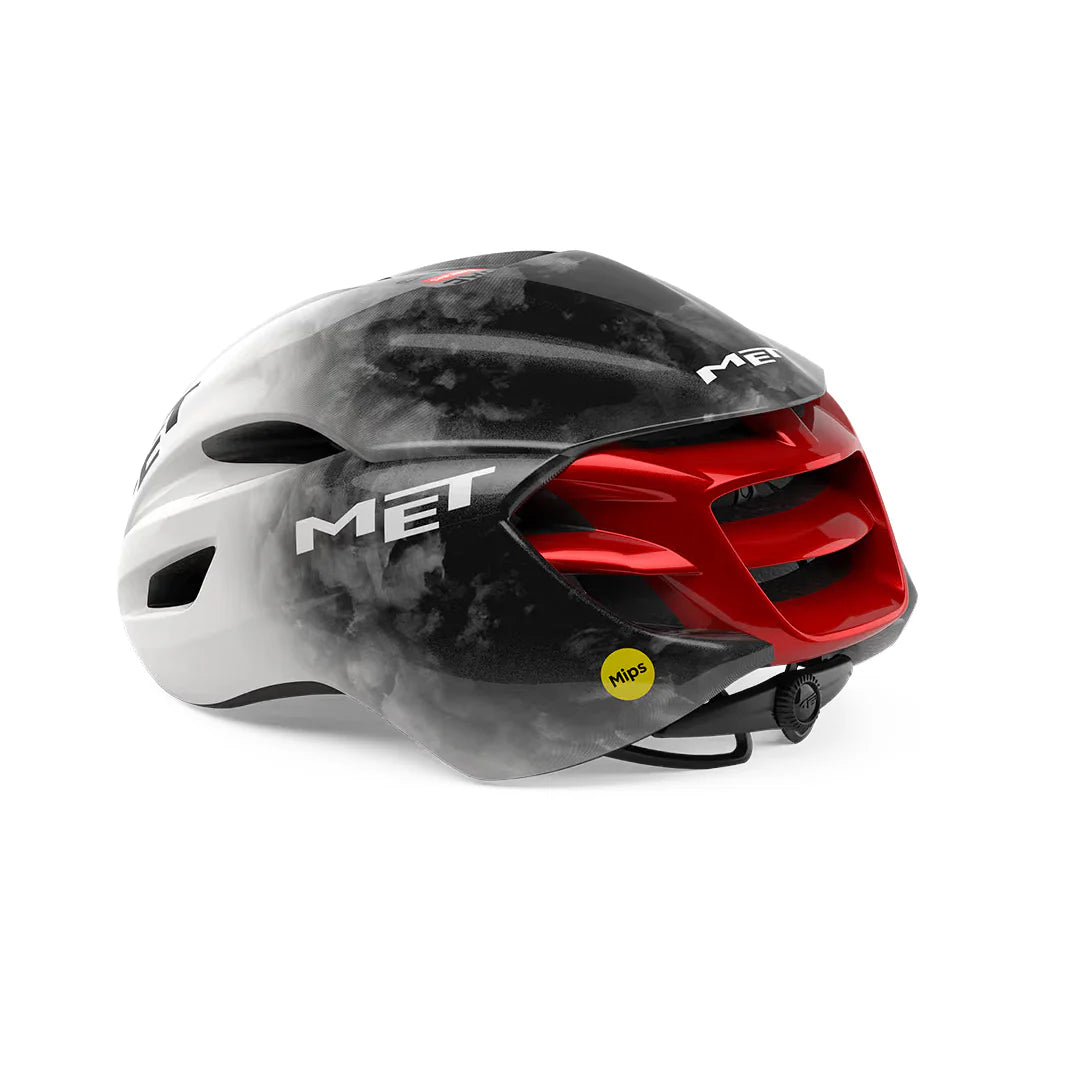 Manta UAE Team Emirates XRG 2025