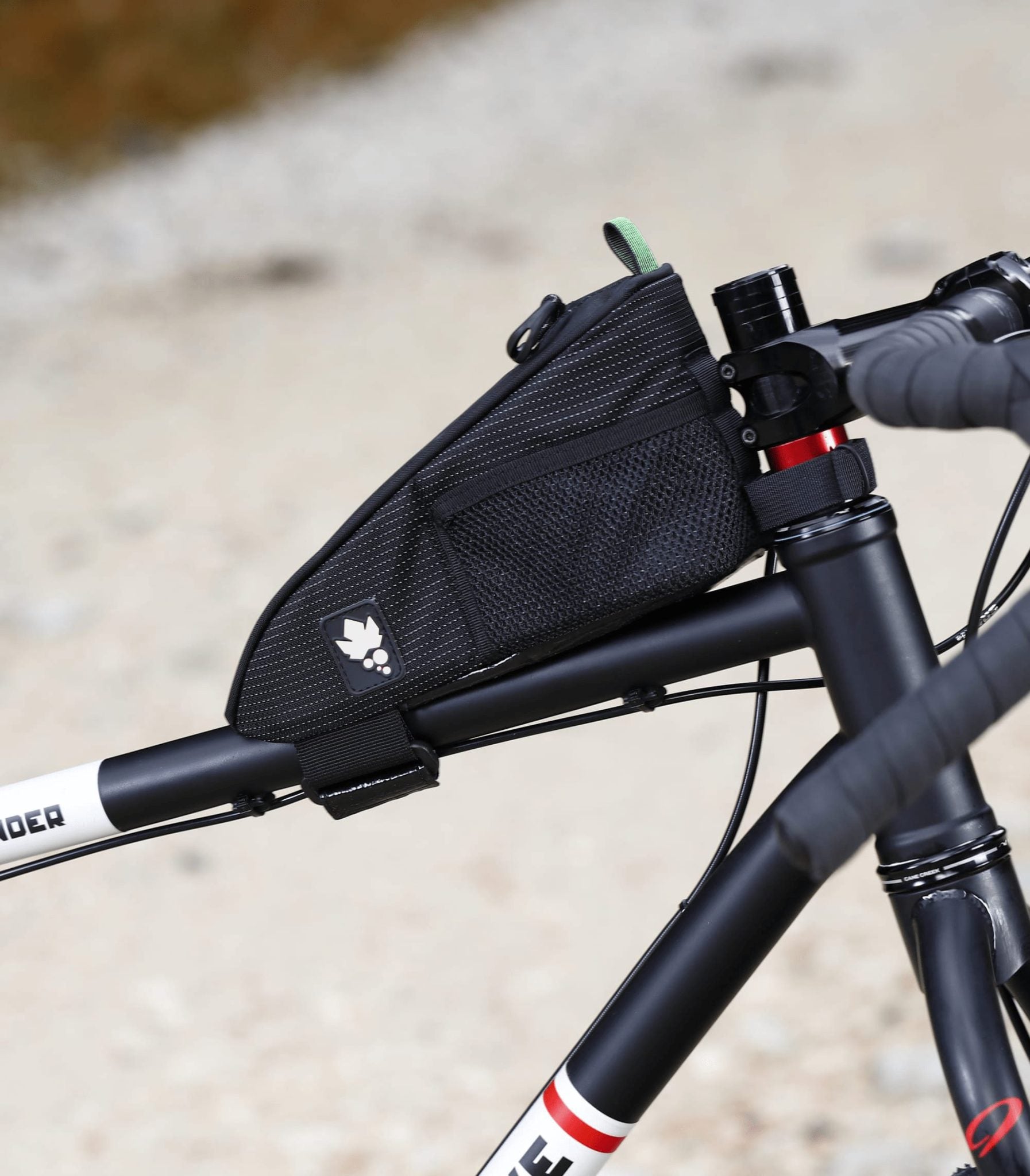 Miss Grape Node Adventure Top Tube Bag Black