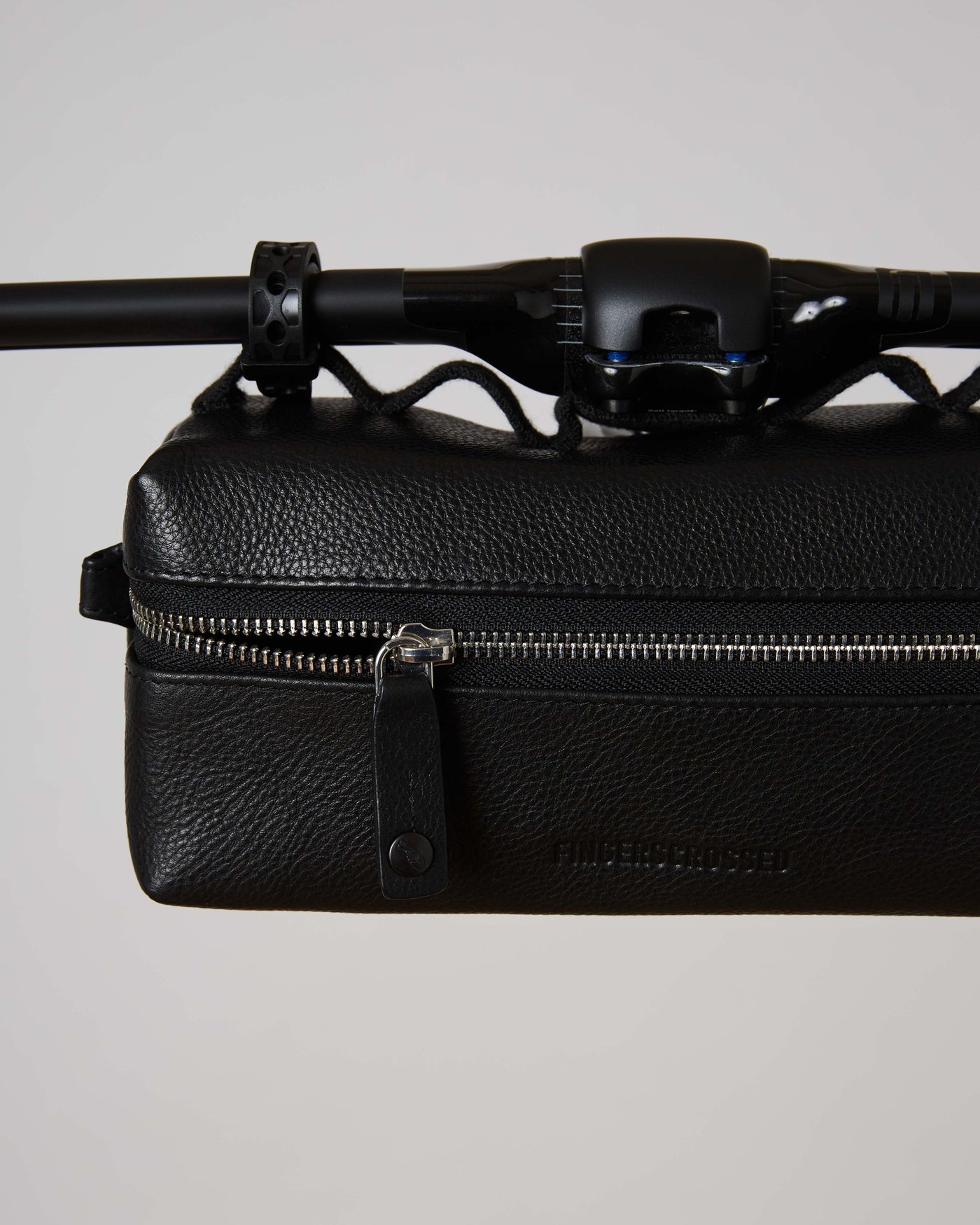 Fingerscrossed Leather Handlebar Bag