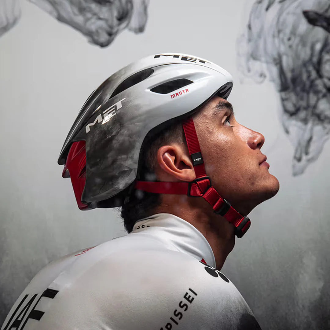 Manta UAE Team Emirates XRG 2025